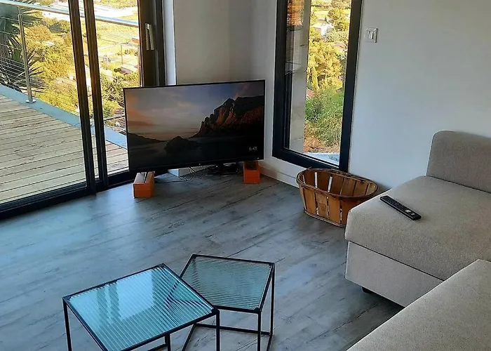 Almanarre Holiday home *