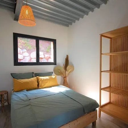 Semesterbostad Almanarre Hyères